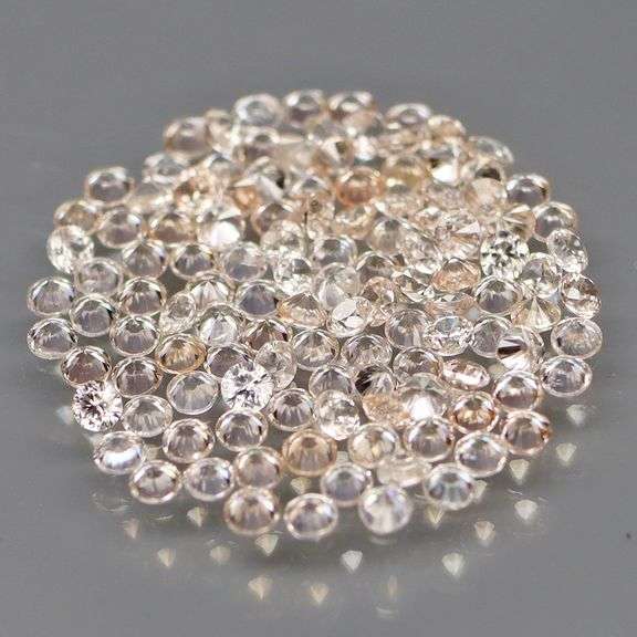 Diamond grade! Diamond white and champagne! Diamond cut! 2.70ct Zircon set!