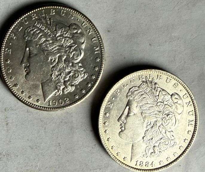 1884 O &1904 O Frosty White BU Morgans