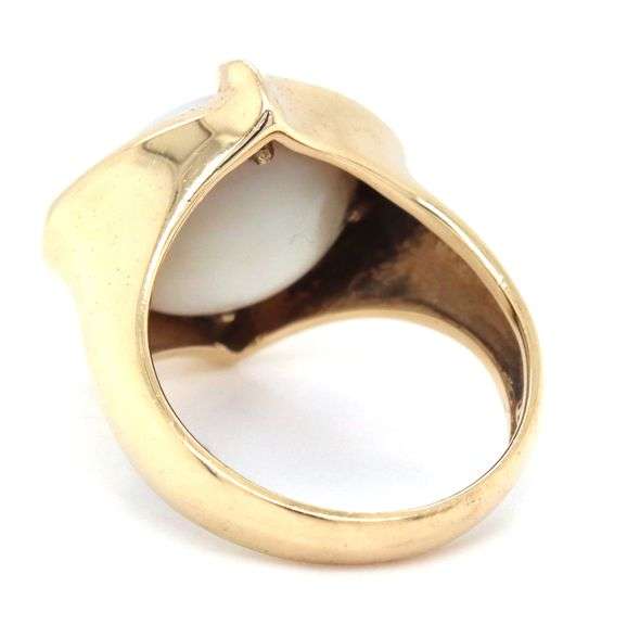 Lovely Modern 14K YG Mobe Pearl Ring