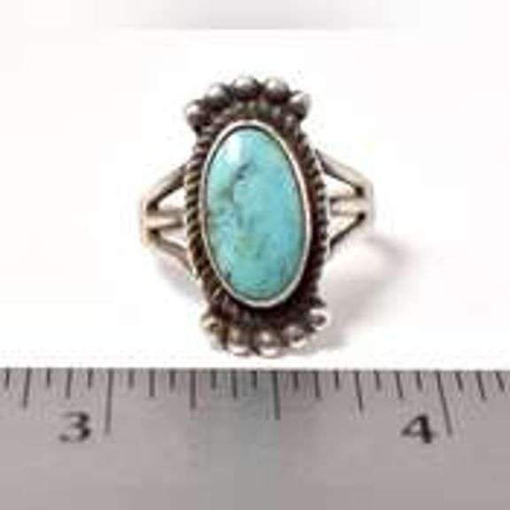 Turquoise Gemstone Ring in Sterling Silver.