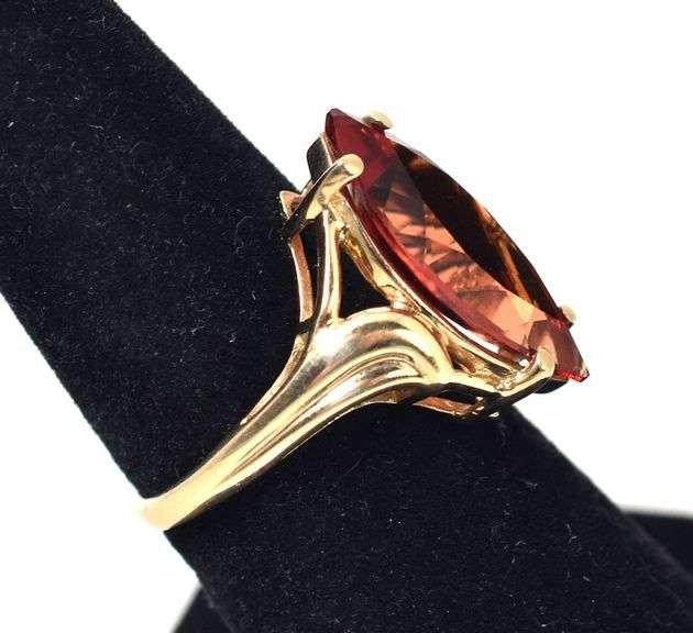 Enchanting 14K Yellow Gold Citrine Gemstone Ring