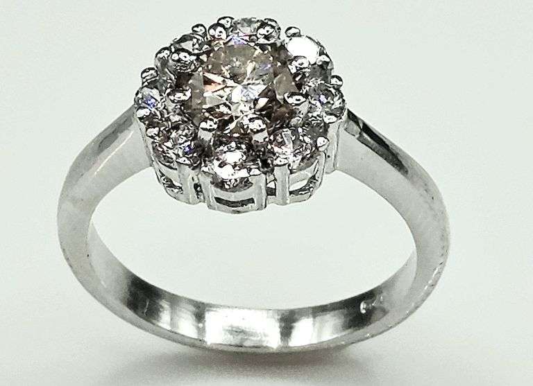 Beautiful 3.25 Ctw White Fire Moissanite Ring