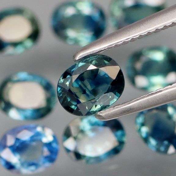 Real! 3.02ct blue green Sapphire set from Australia!