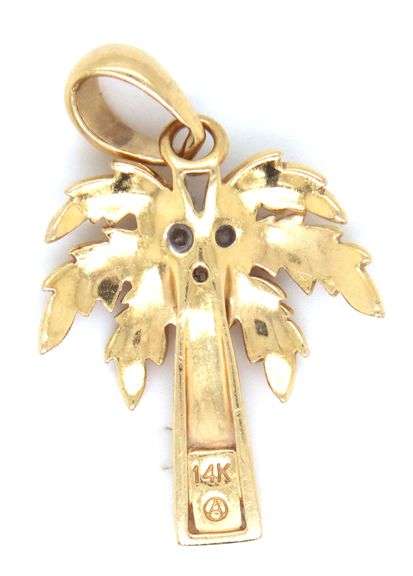 14kt Yellow gold Palm tree pendant