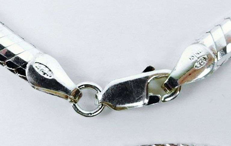 Italian Sterling Silver Herringbone Omega Neckpiece