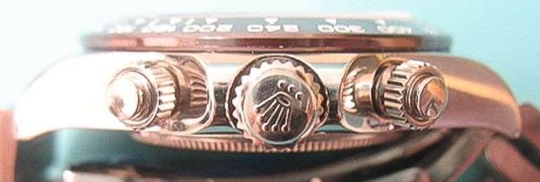 CONTENT OF SAFE DEPOSIT BOX: MEN'S WATCH