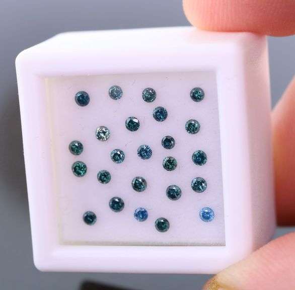 High fire! .55ct set of round brilliant cut Diamonds