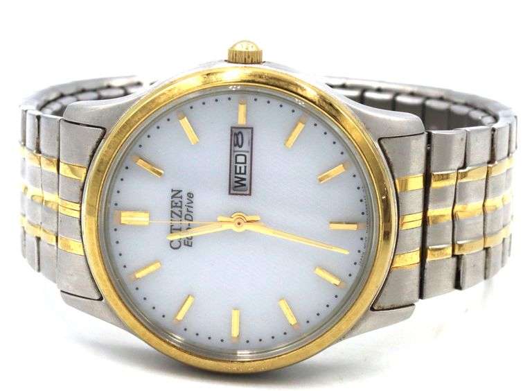 Group lot of 4 watches