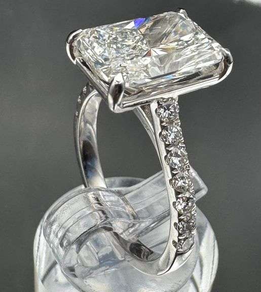 14K White Gold Radiant Cut Lab Diamond Ring of 4.57 Ct