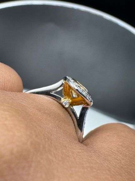 14K Two-tone Gold Marquise Diamond Ring of 1.30ct