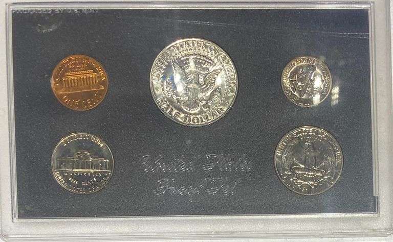 Eight 1968 US Mint Proof Sets