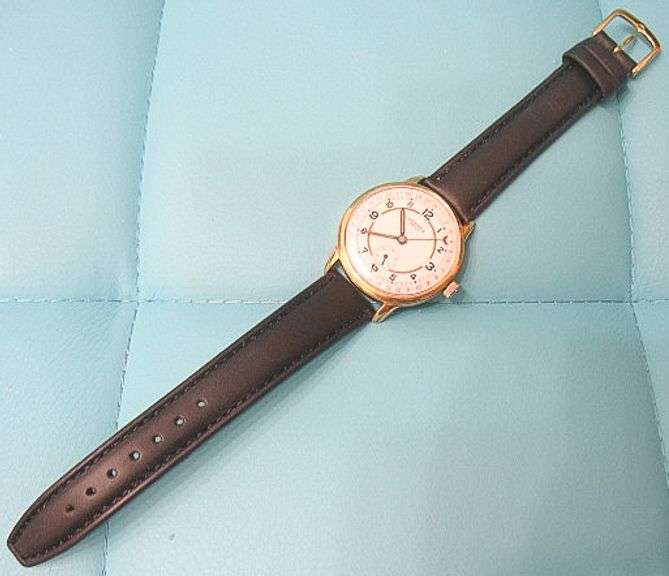 CONTENT OF SAFE DEPOSIT BOX: RARE MEN'S HERMES OF PARIS WATCH