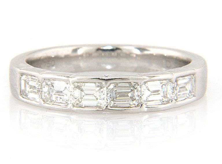 New 0.98ctw Baguette Sideways Six Stone Band Ring in 18K