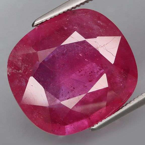 Huge! 15.77ct bright red Ruby from Mozambique!