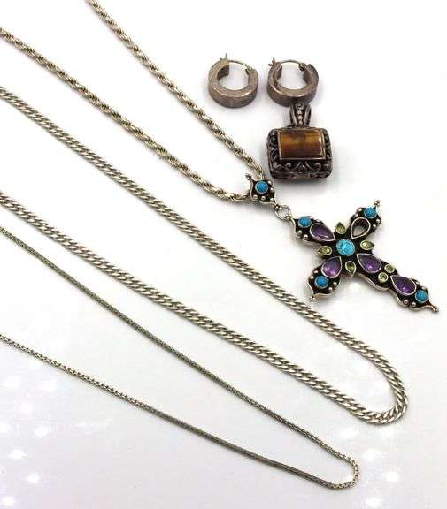 Group lot of Vintage 925 sterling silver miscellaneous jewelry