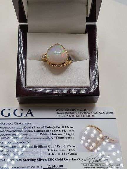 Very fine Cabochon Pear Cut Opal ring in Gold Plated Silver