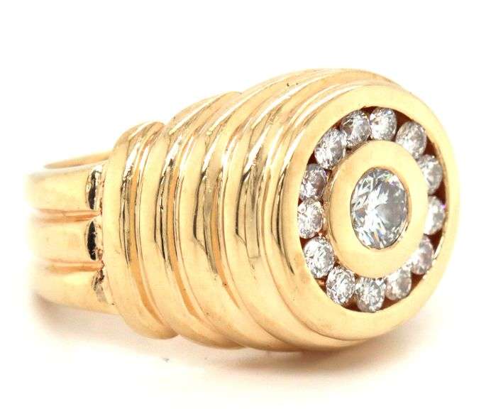 14kt Yellow gold 0.65ctw bezel set diamond halo Signet ring