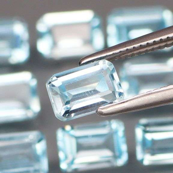 Matched! 15 piece 11.26ct full fire sky blue Topaz set