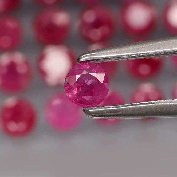 Amazing 5.50ct set of 30 Burmese Rubies! Heated only!