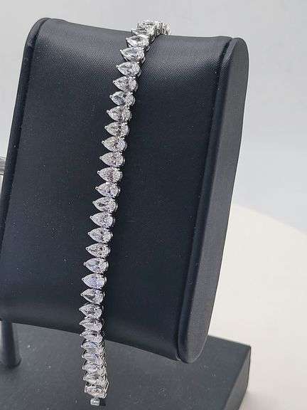 Stunning 14KT White Gold Pear Shaped Lab Diamond Tennis Bracelet 13 CTTW