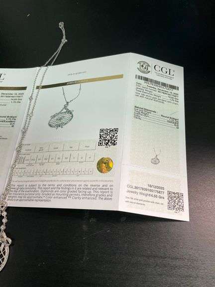 CERTIFIED 18K WHITE GOLD DIAMOND NECKLACE