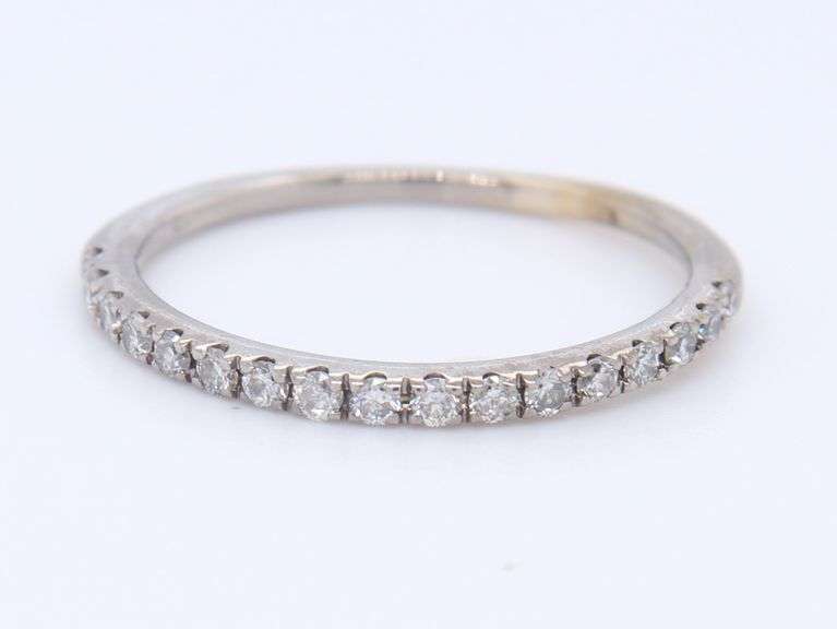 14kt White Gold 1/6ctw Round Brilliant Cut Diamond Prong Set Band