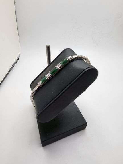 Unbelievable high quality  Certified 18k Gold Emerald Bracelet