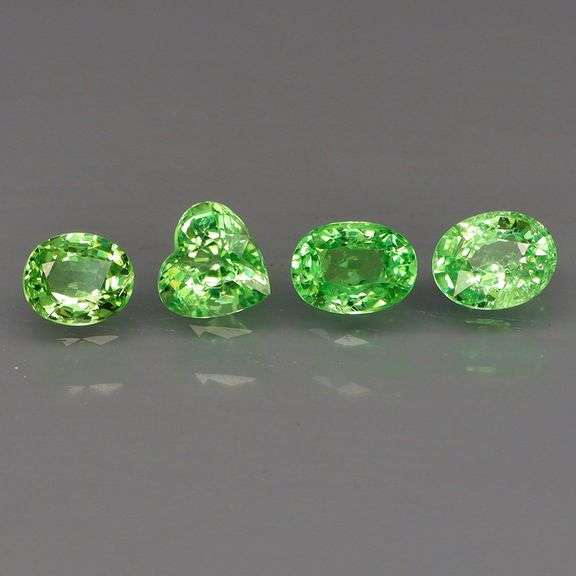 2.31ct mixed parcel of REAL Tsavorite Garnets!