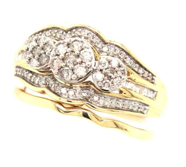 10kt Yellow gold diamond wedding set