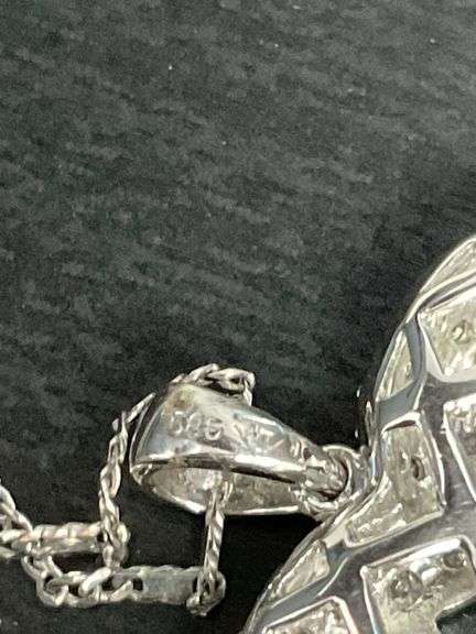 CERTIFIED 14K WHITE GOLD AND DIAMOND HEART PENDANT