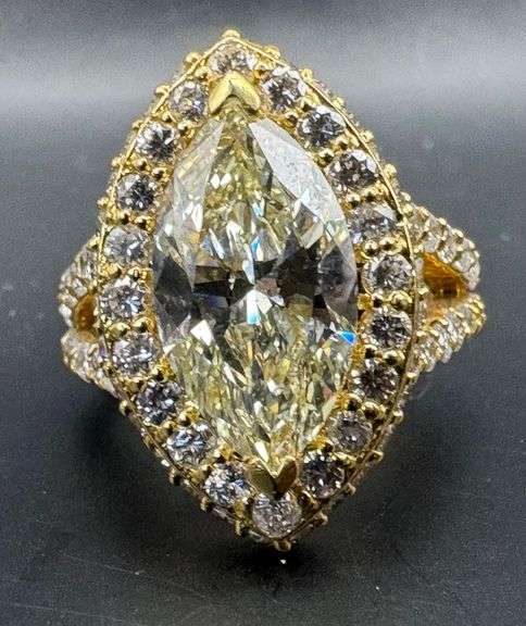 14K Yellow Gold Marquise Diamond Ring of 5.98ct