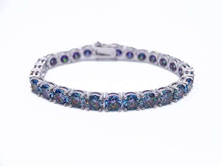 18 Kt White Gold Plate Magnificant 27 Cttw Deep Cobalt Blue Purple Amber Fire Moissanite Tennis Brac
