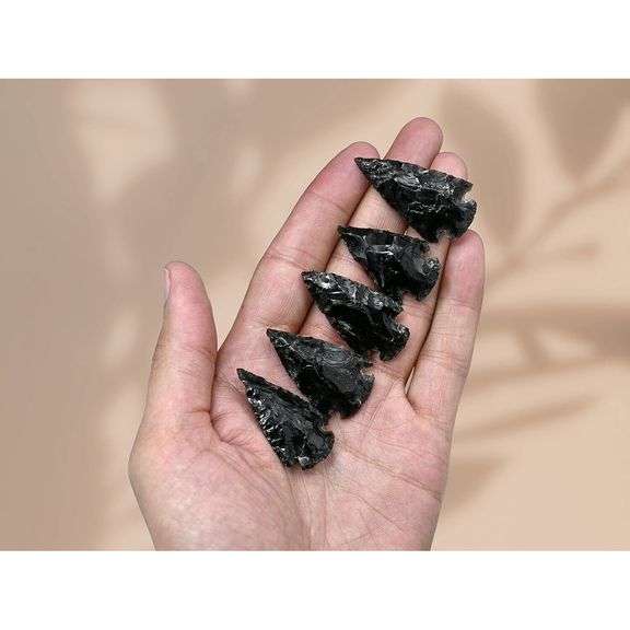 Lot of 5 Obsidian Arrowheads