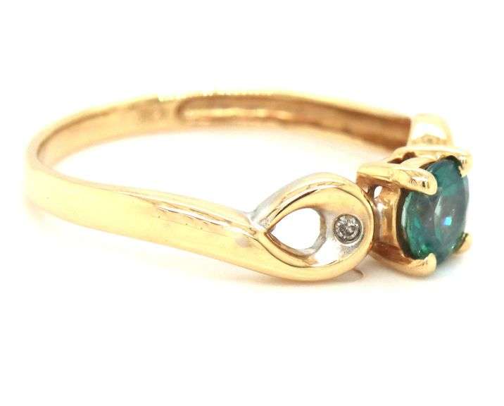 Sweet 14K YG Blue Topaz Ring