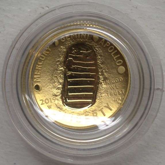 2019 Apollo 11 50th Anniversary Commemorative Gold Coin with Original box and COA