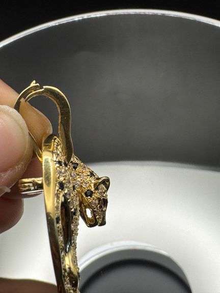 18K Yellow Gold Pin & Pendant with Sapphires