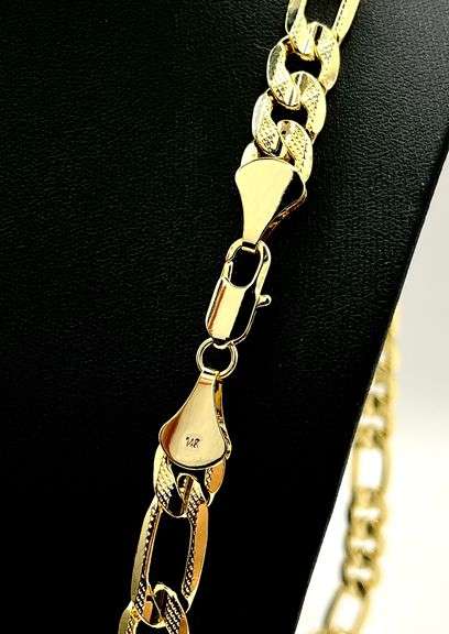 Stunning Large 96.6 Grams 14 Kt Gold Plate Figaro Italian Link Chain Necklace