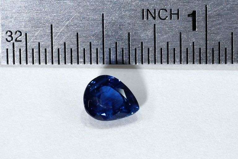 Graceful Natural Sapphire Pear