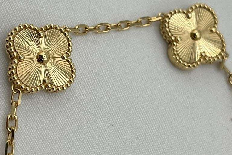 18KT Yellow Gold Handcrafted Guilloche Gold Five Clover with Link Chain Bracelet