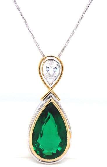18kt White gold 2 tone Green and white CZ teardrop pendant on chain