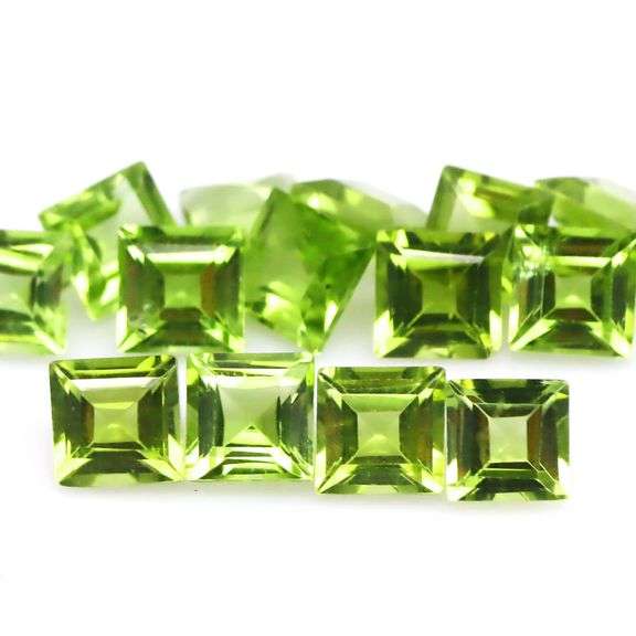 High fire lime green 9.45ct Peridot set!