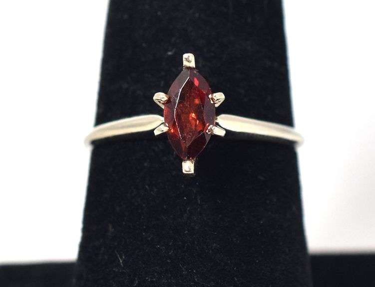 Darling 14K White Gold Red Garnet Gemstone Ring