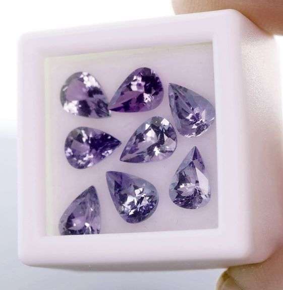 Premium all natural jewelers grade 5.57ct Tanzanite set!