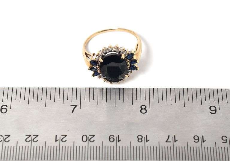Marvelous 10K Yellow Gold Blue Sapphire Gemstone and Diamond rinh