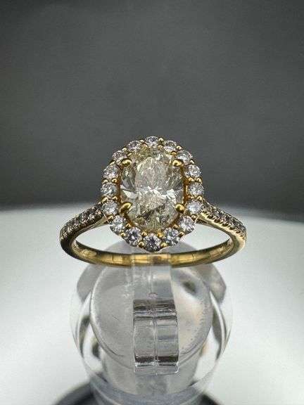 18K Yellow Gold Oval Cut Diamond Ring of 1.67ct