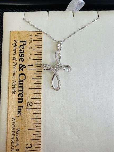Beautiful Sterling silver with center dancing Moissanite necklace