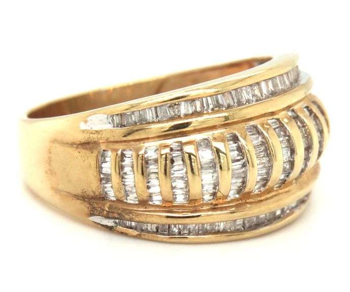 Estate 10K YG Baguette Diamond Dome Ring