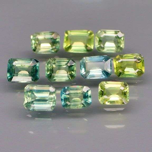 Vibrant! 2.66ct green blue Australian Parti Sapphire set!