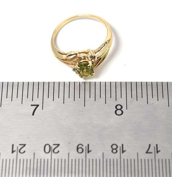Pretty 14K Yellow Gold Peridot and Diamond Ring