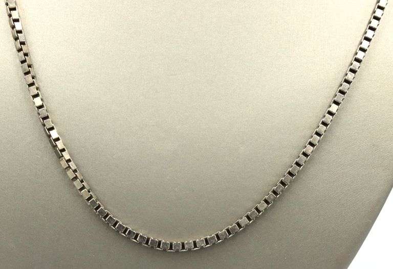 Italian Vintage 925 sterling silver box chain necklace